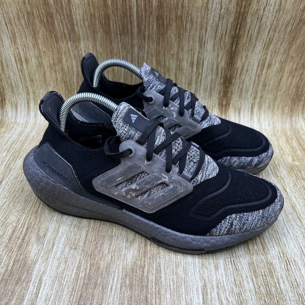 Adidas Ultraboost 22 Mens Size 8 Black Grey Marble Running Shoes Sneakers HQ2095